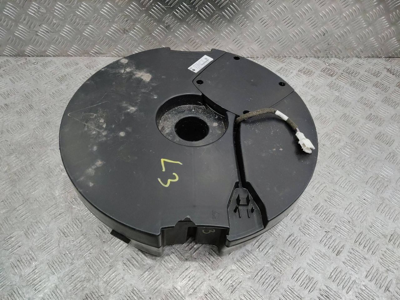 сабвуфер Audi Q5 8R 2011, 8R0035382