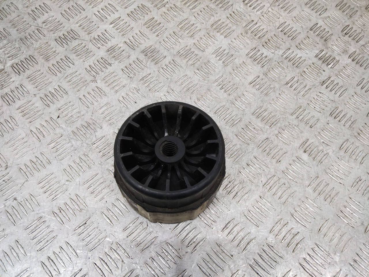 Проставки под пружины Porsche Panamera 970 2011, 3.0 л., дизель, 97033343131