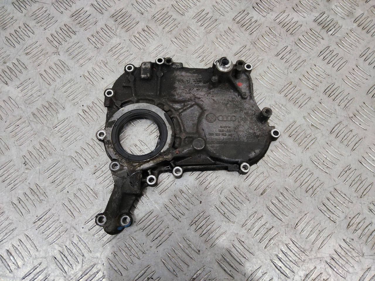 крышка двигателя передняя Audi Q7 4L 2007, 3.0 л., BUG, дизель, АКПП, 059103153AK