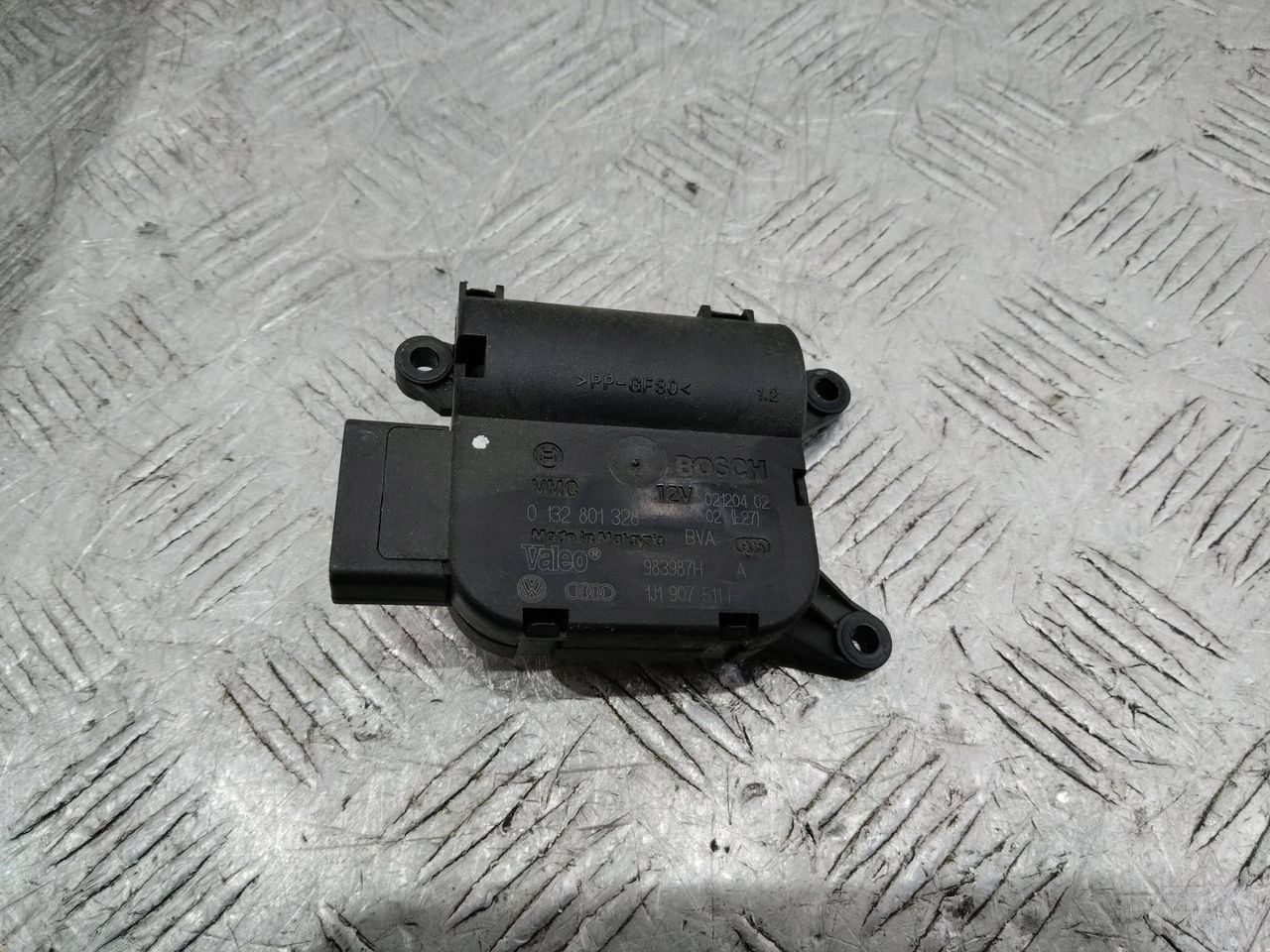 моторчик заслонки печки Porsche Boxster 987 2006, 2.7 л., бензин, 1J1907511F