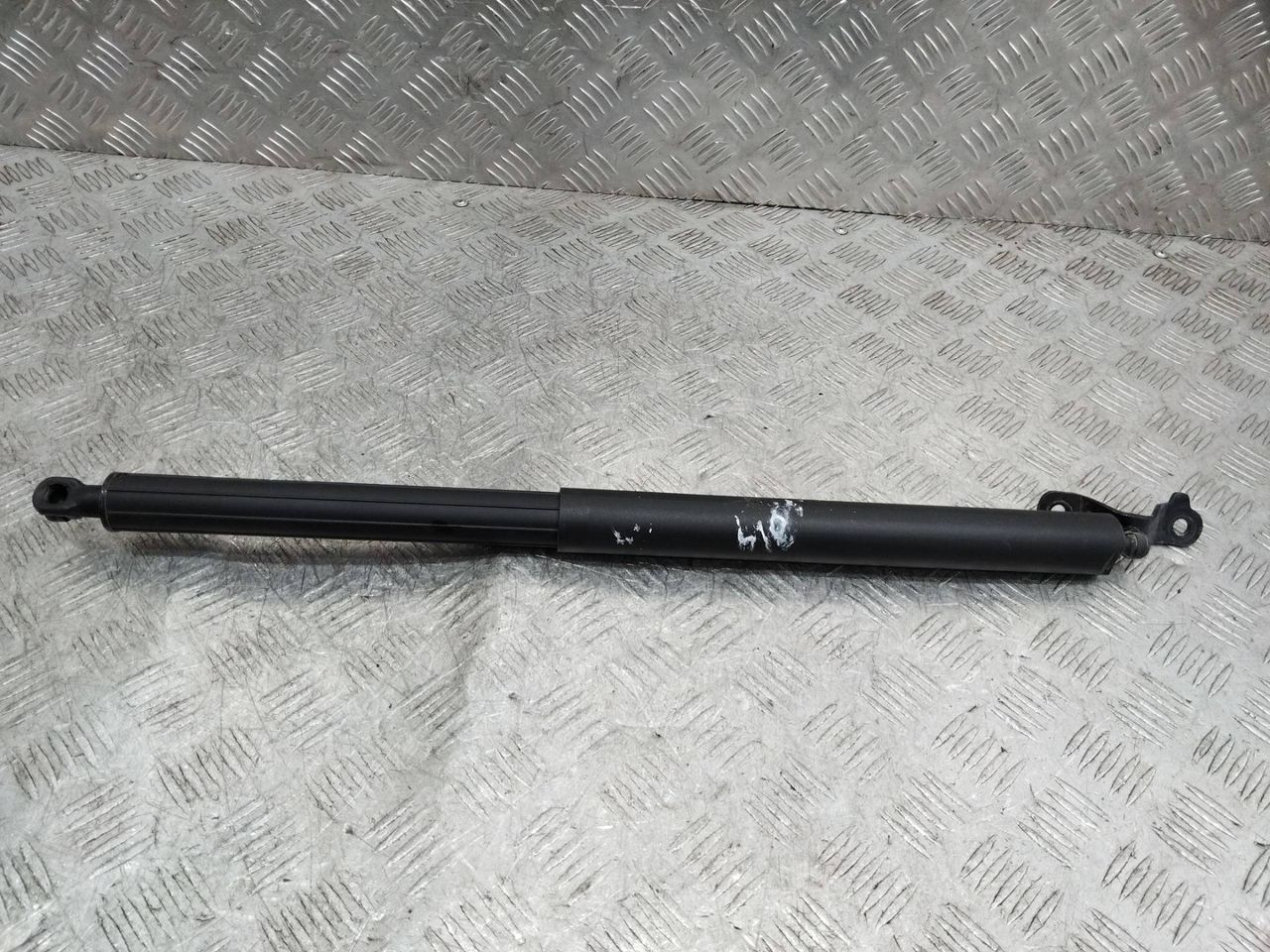 амортизатор крышки багажника (3-5 двери) Mercedes-Benz M-Класс W164 2007, A1647400445