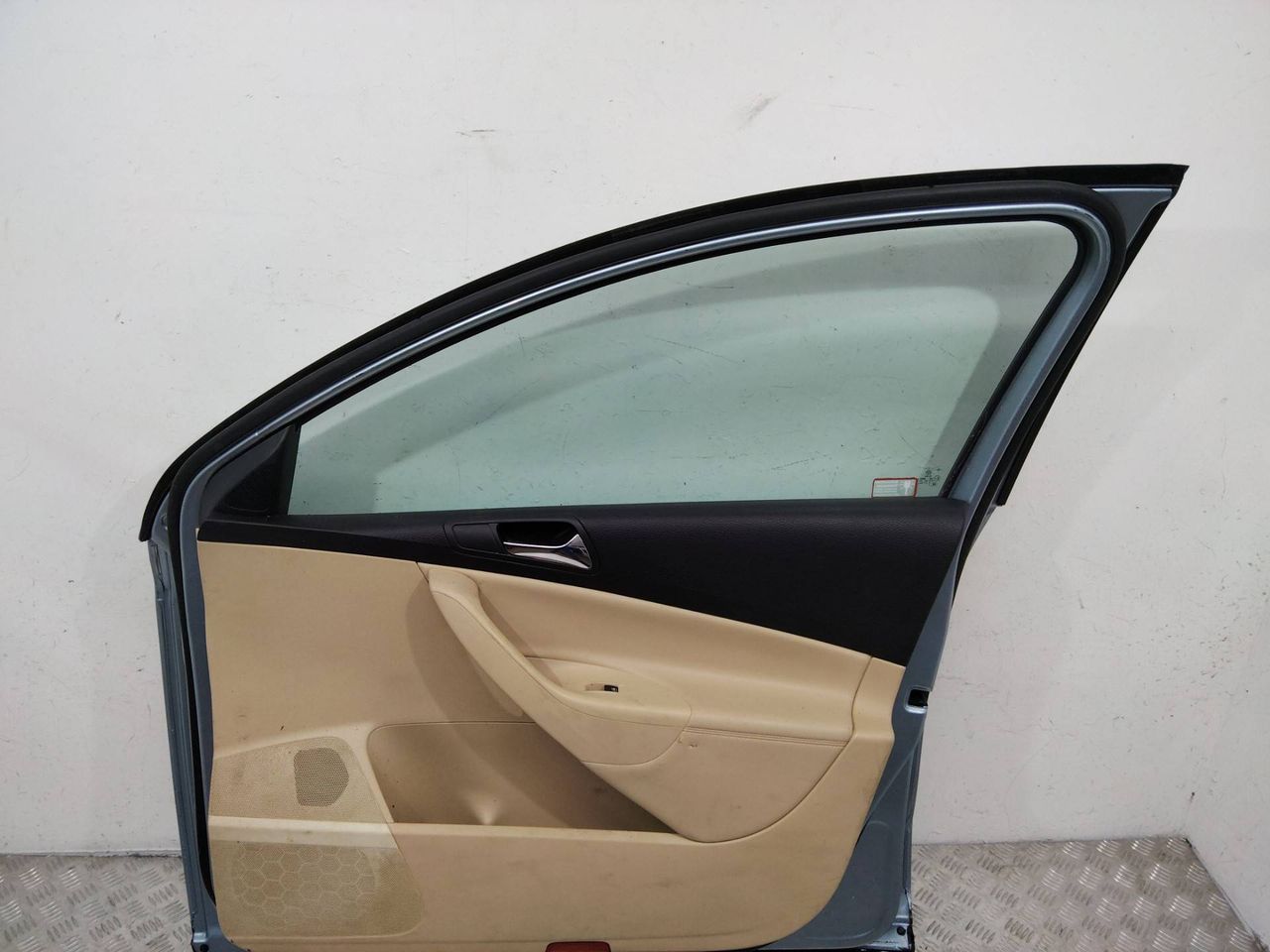 стеклоподъемник электрический передний правый Volkswagen Passat B6 2007