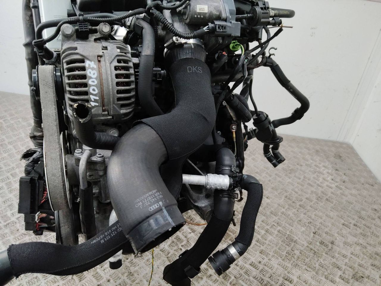 патрубок интеркулера Audi A4 B8/8K 2010, 1.8 л., CDHA, бензин, 8K0145737
