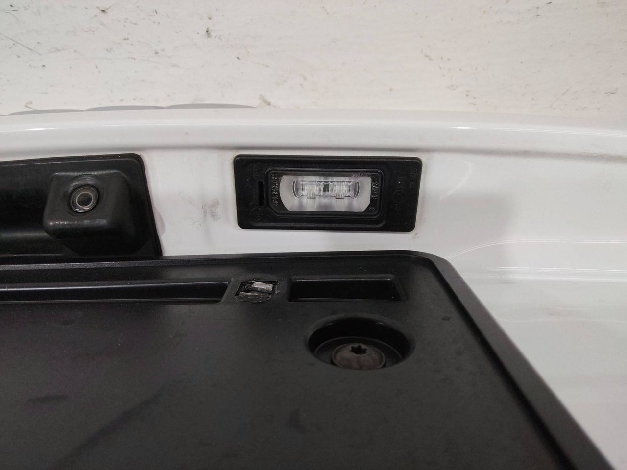 подсветка номера Audi A6 4G/C7 2012, седан