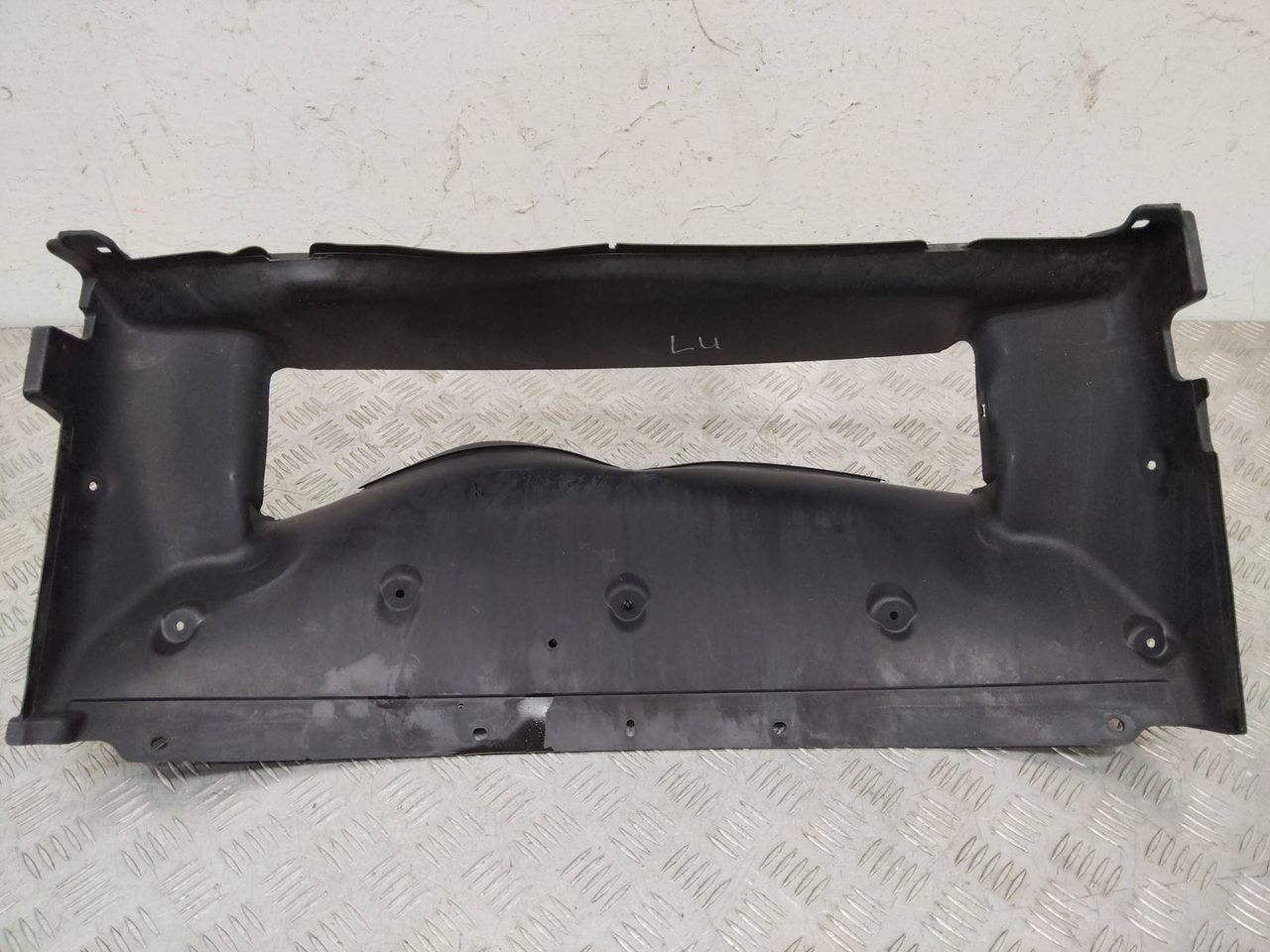 воздуховод (дефлектор) радиатора Porsche Panamera 970 2011, 97057532324