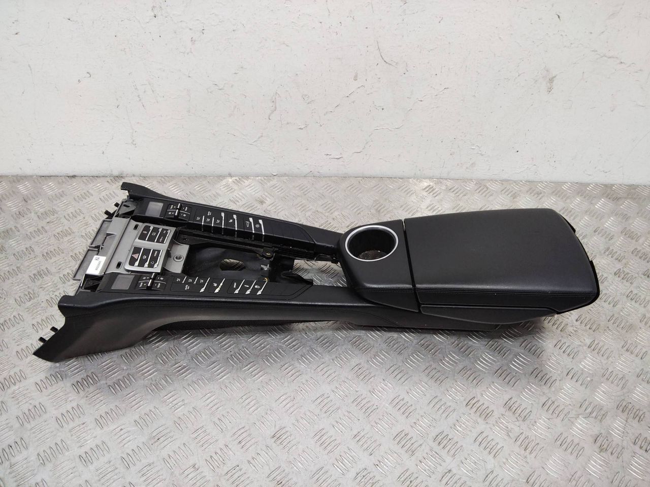 консоль салона Porsche Panamera 970 2011, 97055311101