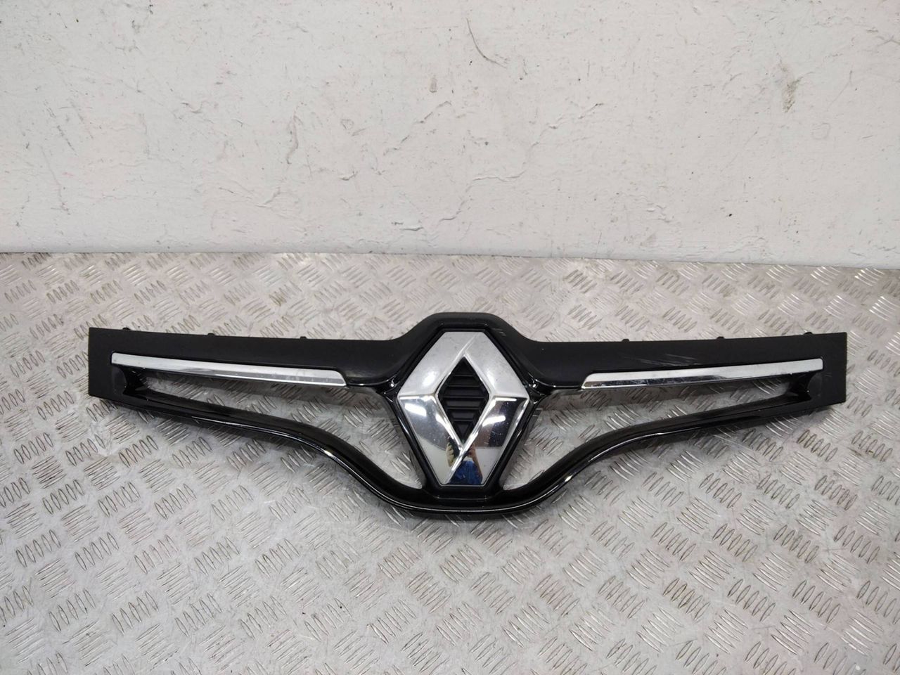 решетка радиатора Renault Scenic 3 поколение [2-й рестайлинг] 2014, 620783747R