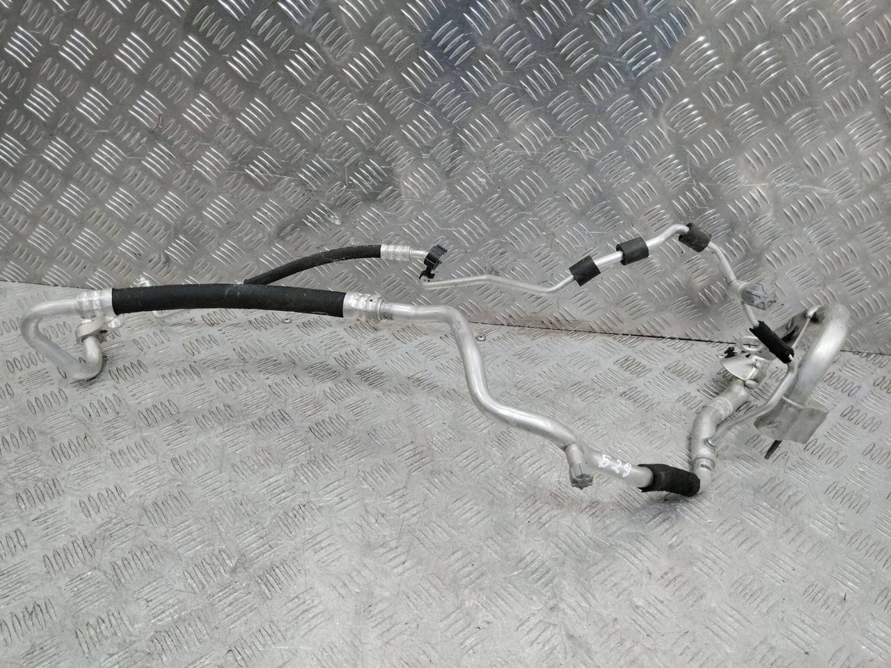 трубка кондиционера Mercedes-Benz E-Класс W213 [рестайлинг] 2021, A2138307502