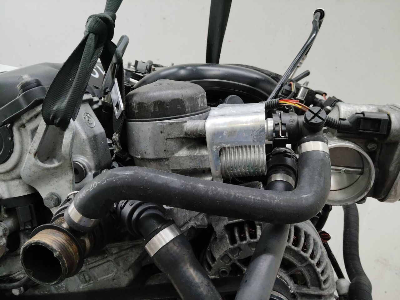 корпус масляного фильтра BMW 3 серия E90/E91/E92/E93 2005, 2.0 л., бензин, МКПП