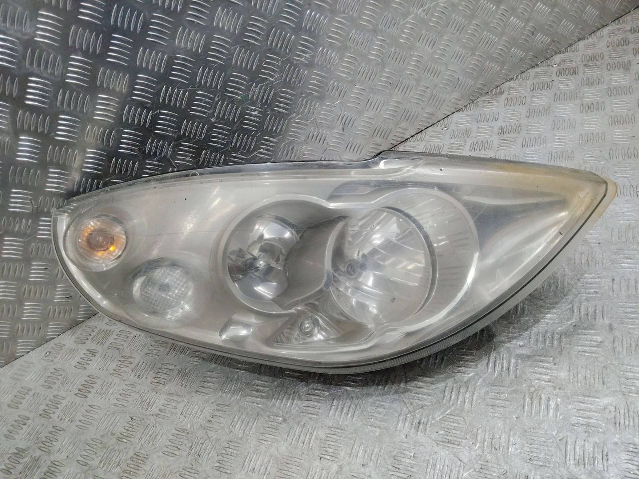 фара правая Renault Master 3 поколение 2011