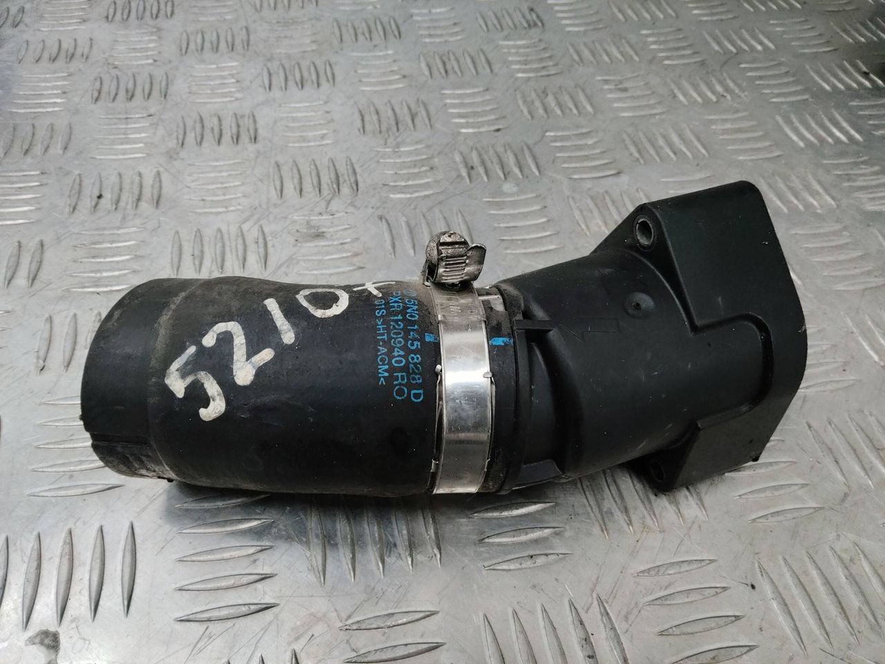 патрубок интеркулера Volkswagen Passat B6 2009, 2.0 л., дизель, МКПП, 5N0145828