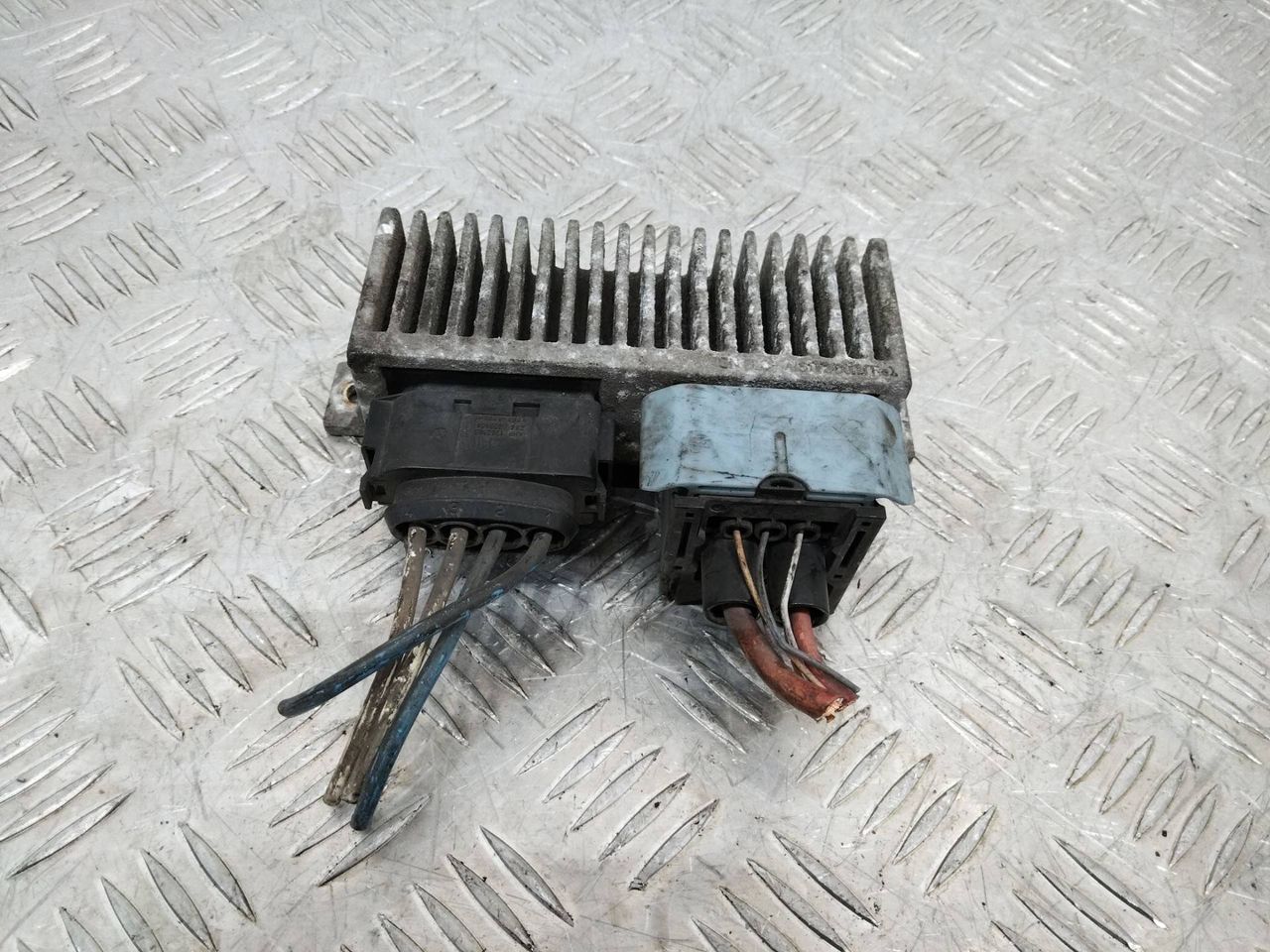 реле накала свечей Renault Master 3 поколение 2012, 2.3 л., M9T 870, дизель, МКПП, 8200558438