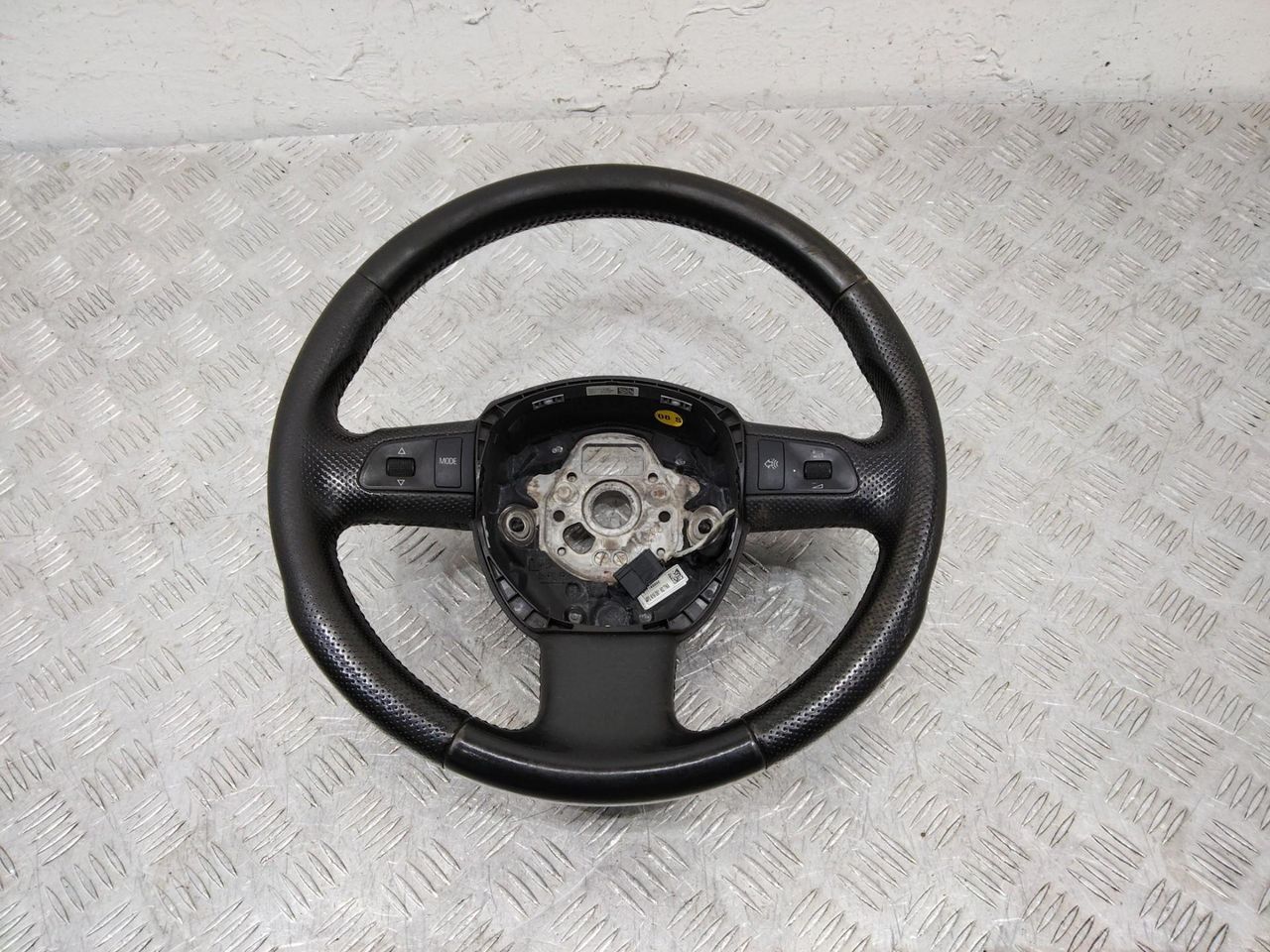руль Audi Q7 4L 2007, 4F0419091AQ