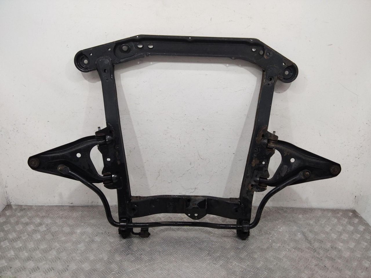 балка подвески передняя (подрамник) Renault Logan 1 поколение 2007, 8200385399