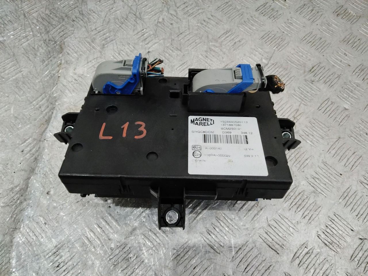 блок предохранителей Citroen Jumper 2 поколение 2013, 1371887080