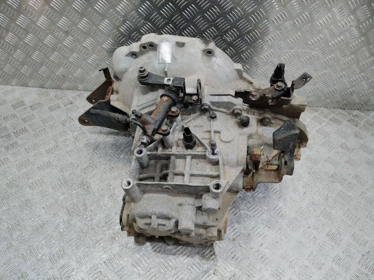 КПП механическая (МКПП) Kia Carens 2 поколение 2012, 2.0 л., бензин, L6L