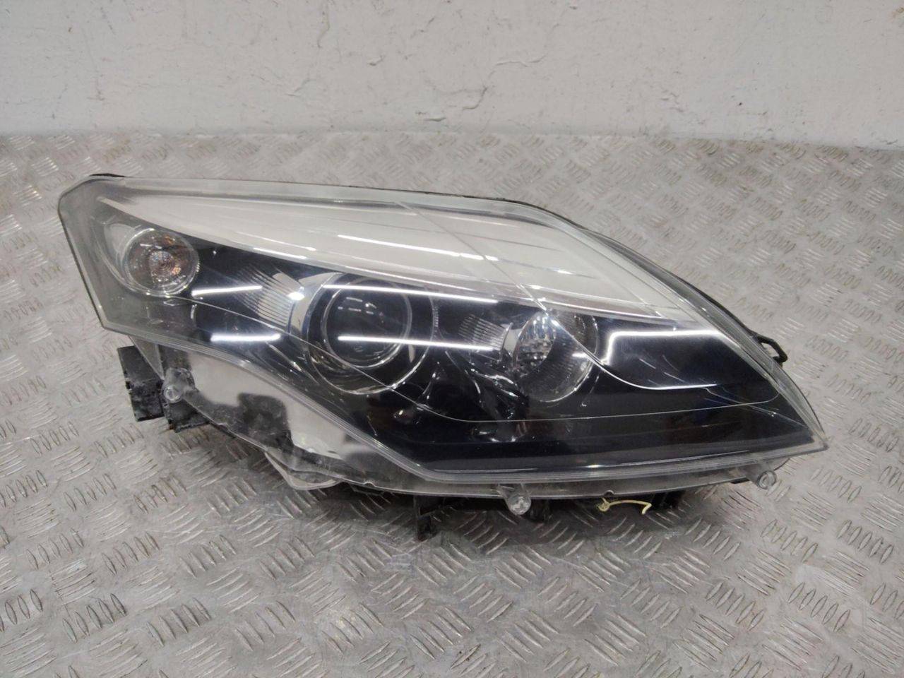 фара правая Renault Laguna 3 поколение [рестайлинг] 2011, 260105823R