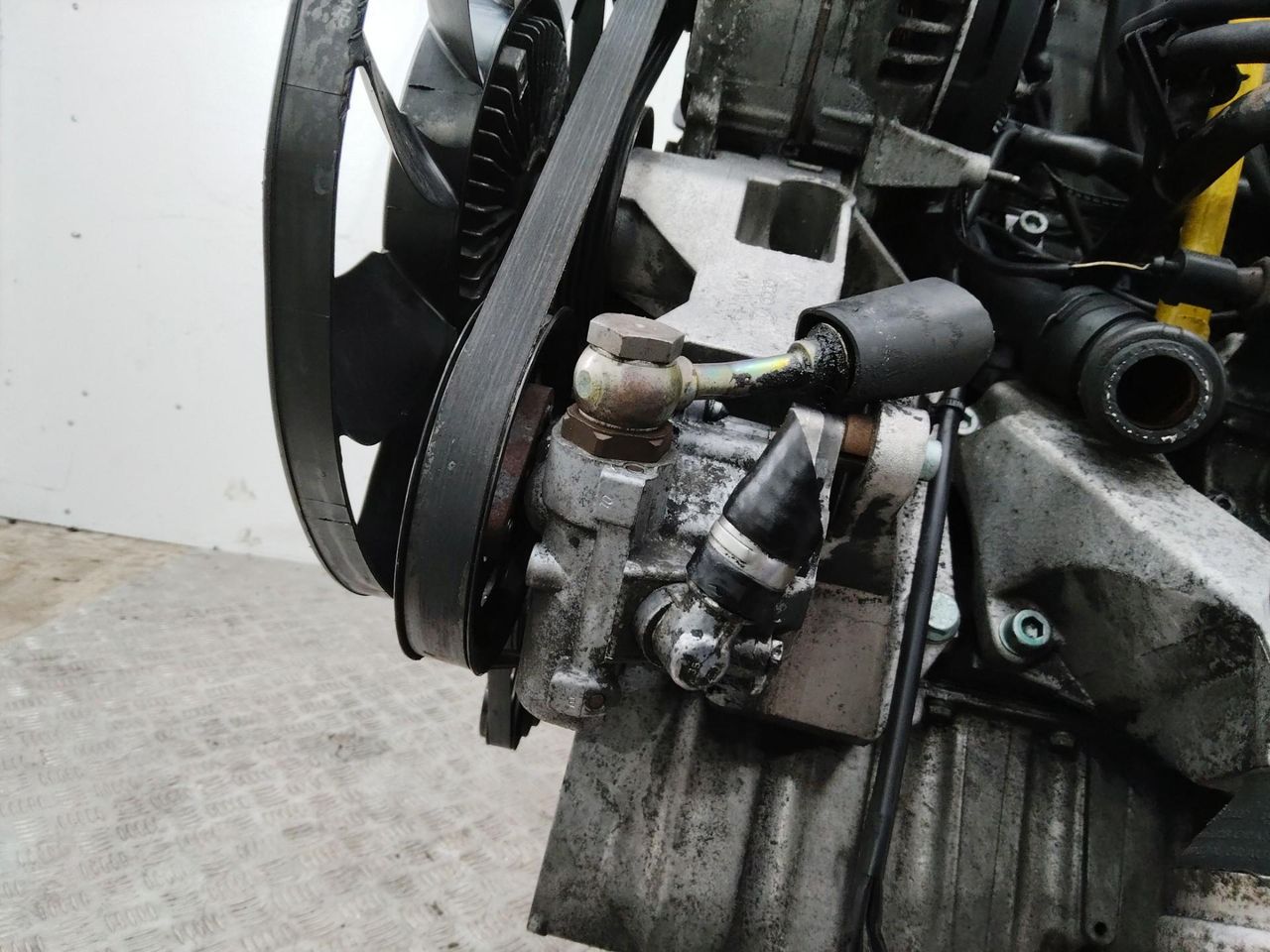 насос гидроусилителя руля Audi A4 B6 2002, 1.9 л., AVF, дизель