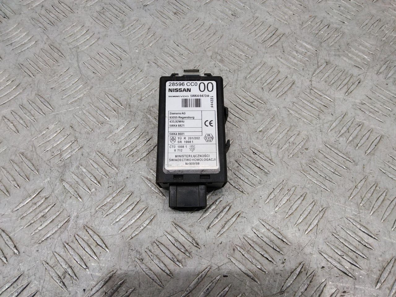 блок управления центральным замком Nissan X-Trail T30 2002, 28596CC000