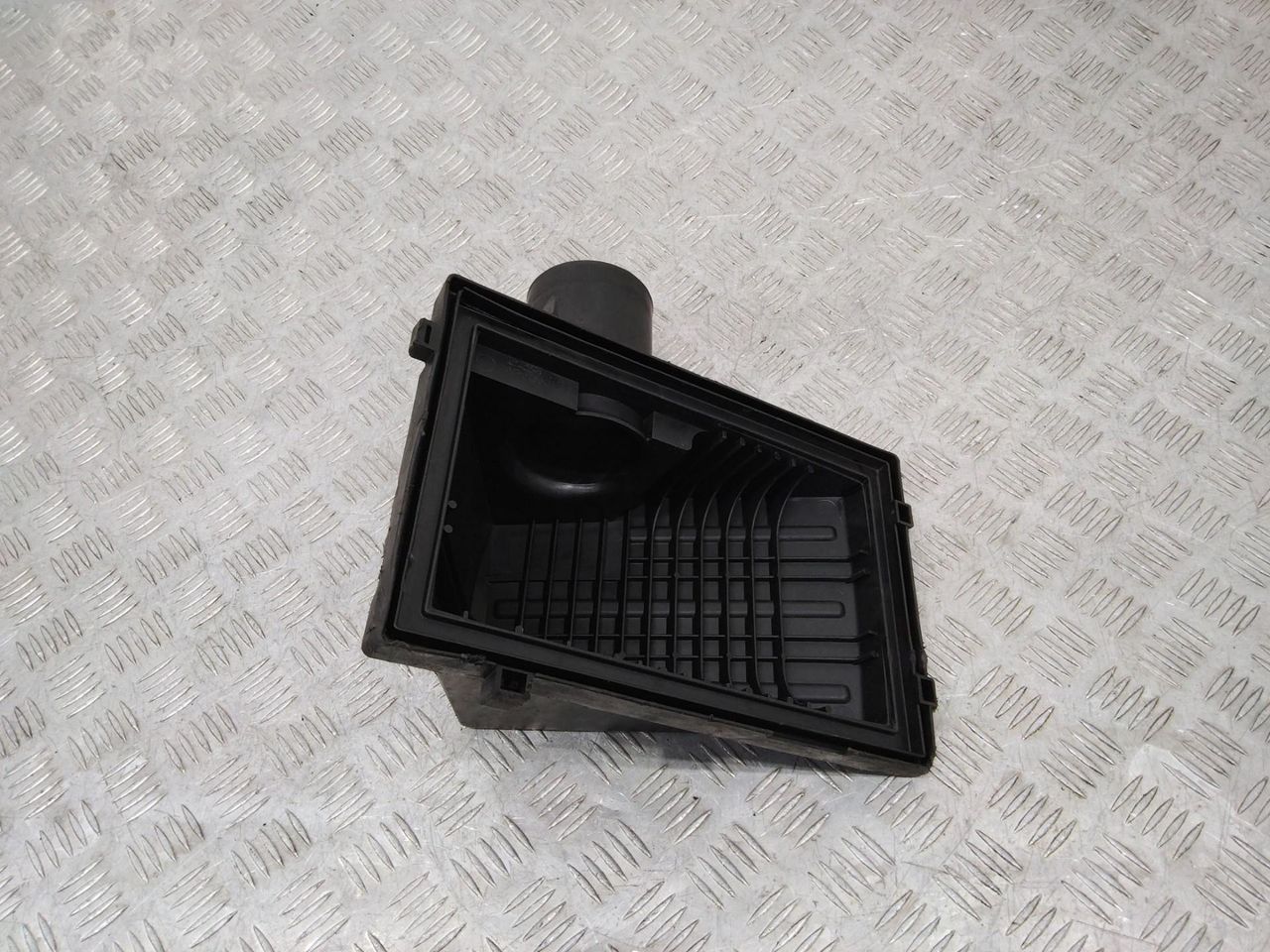 корпус воздушного фильтра Nissan Navara D40 2005, 2.5 л., дизель, 226807S000, 6742258