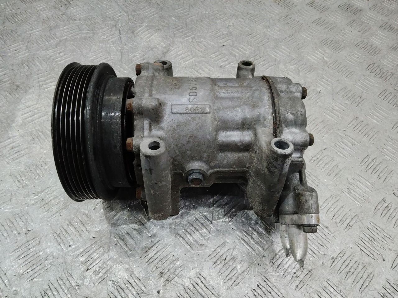 компрессор кондиционера Renault Clio 3 поколение 2006, SD6VBHF