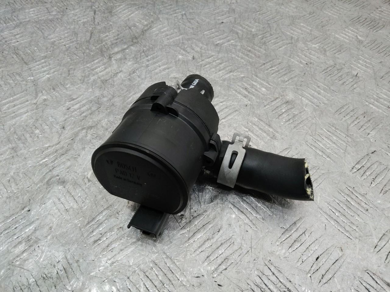 насос антифриза дополнительный Nissan Navara D23 2021, 0392023219