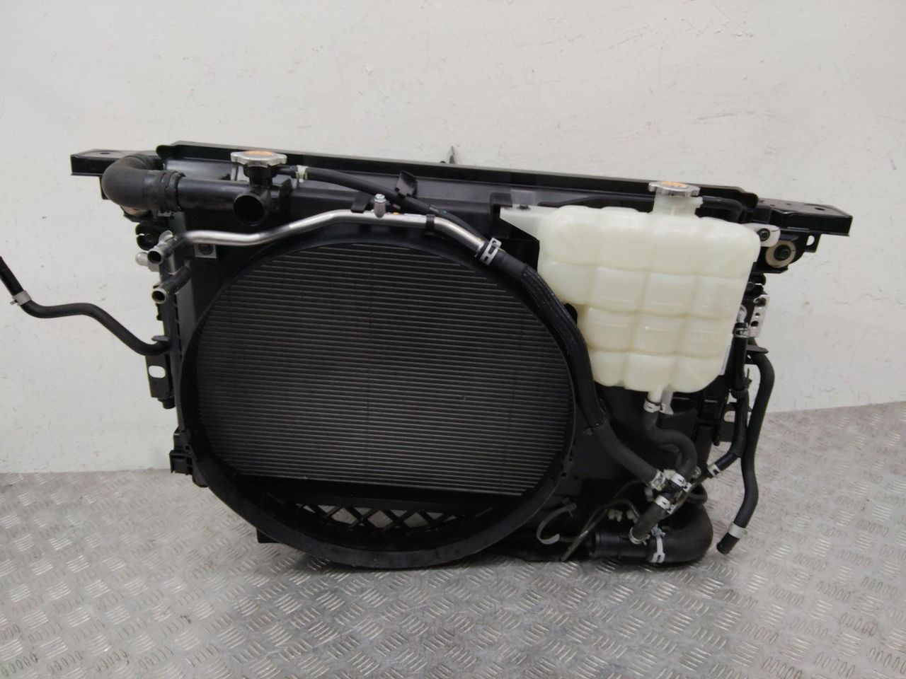 кассета радиаторов Nissan Navara D23 2021, 2.3 л., дизель, 214605JU0A, 625105JU0A