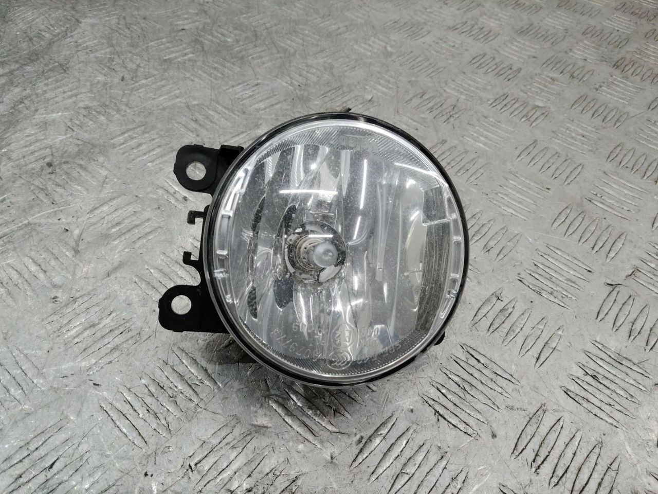фара противотуманная Renault Megane 3 поколение 2013, 261500097R
