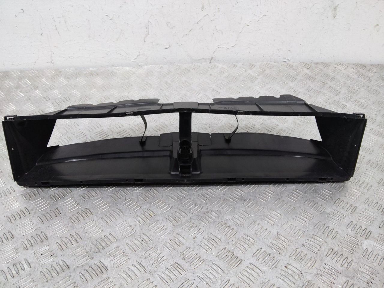 воздухозаборник BMW 6 серия F06/F12/F13 2012, 227931