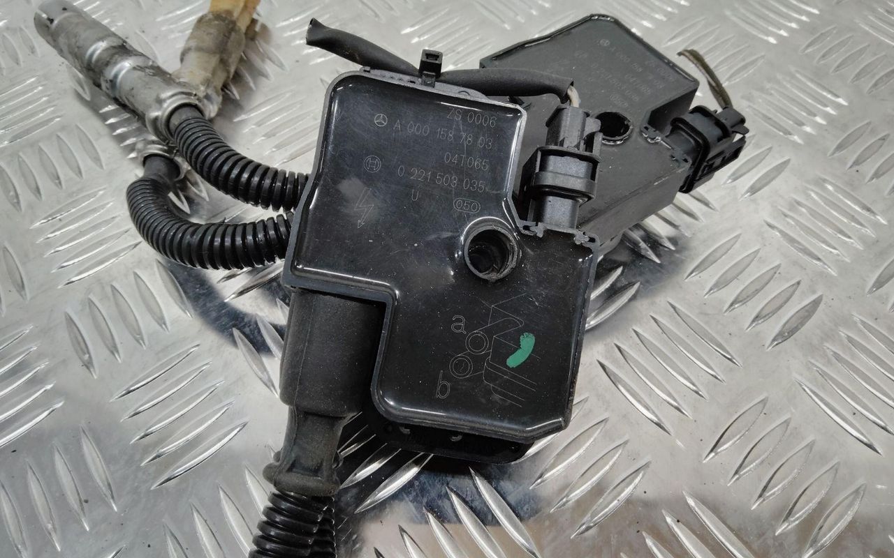 катушка зажигания Mercedes-Benz E-Класс W211/S211 2003, 2.6 л., бензин, A0001587803