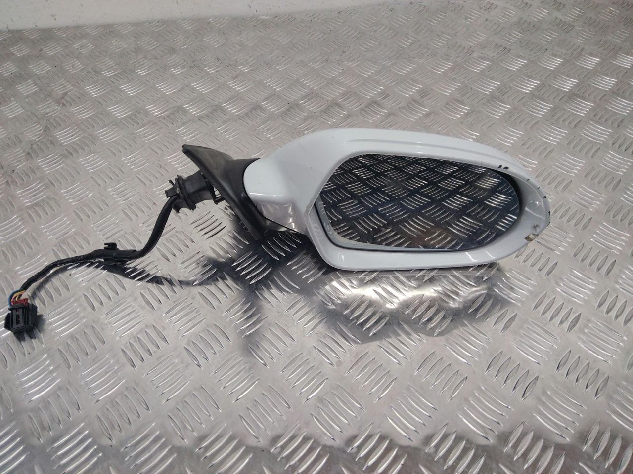 зеркало наружное правое Audi A6 4G/C7 2012, 4G2857410AD, 4G2857410