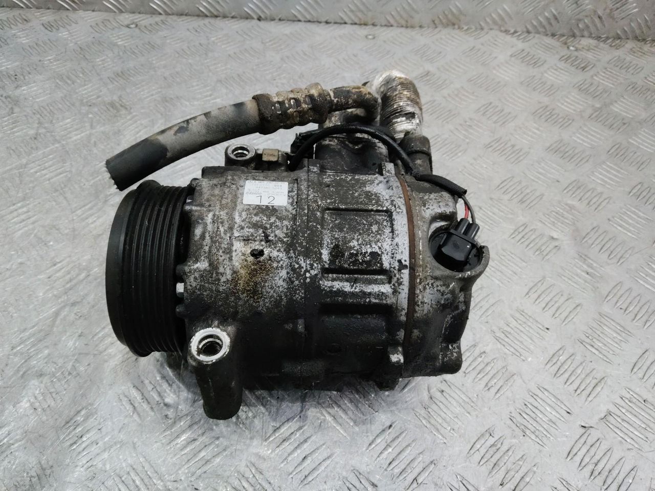 компрессор кондиционера Mercedes-Benz E-Класс W211/S211 2003, 2.6 л., M 112.917, бензин, A0012301211