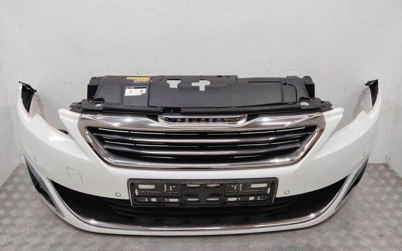 бампер передний Peugeot 308 T9 2015