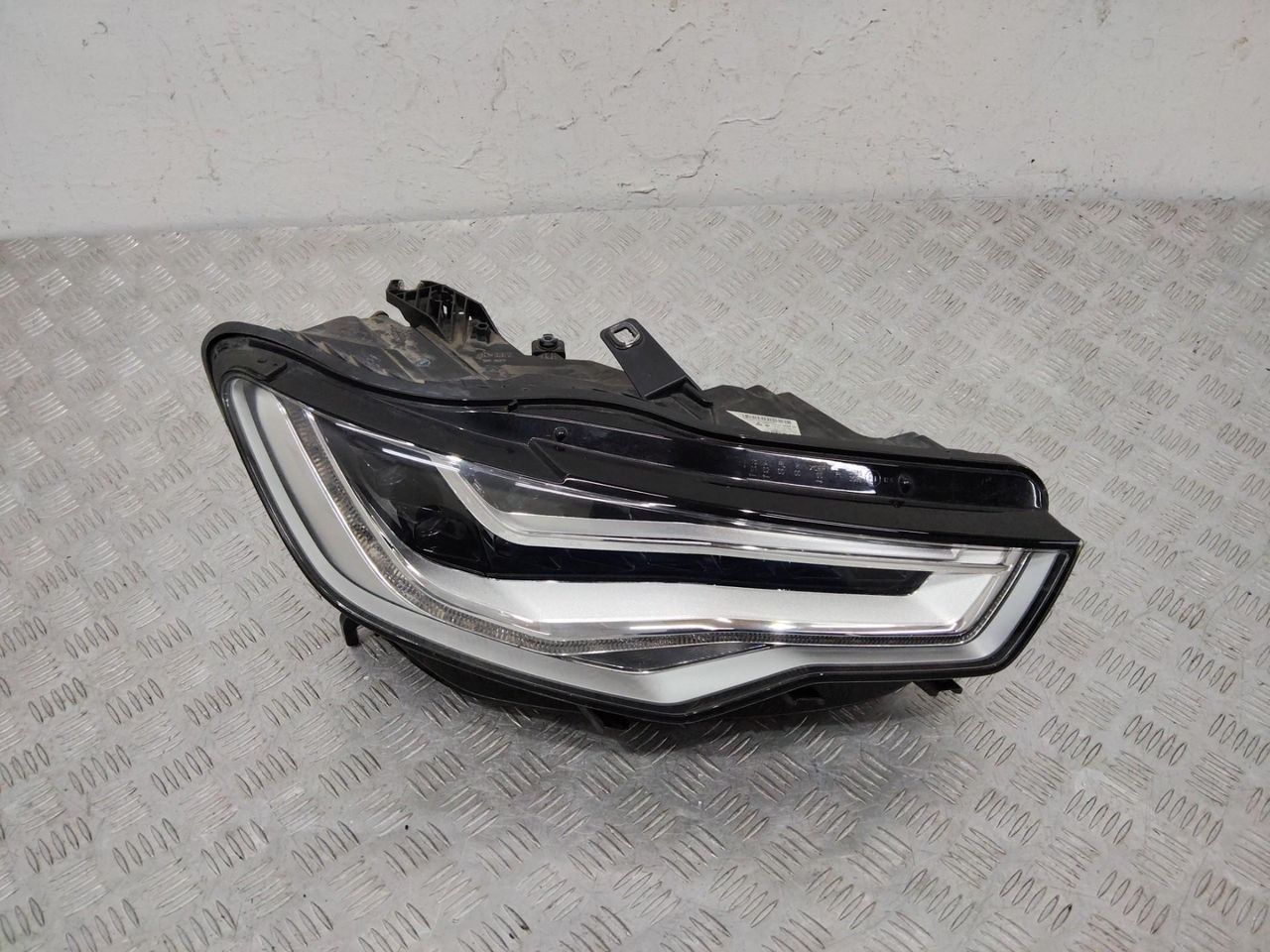 фара правая Audi A6 4G/C7 2012, универсал, 4G0941034D