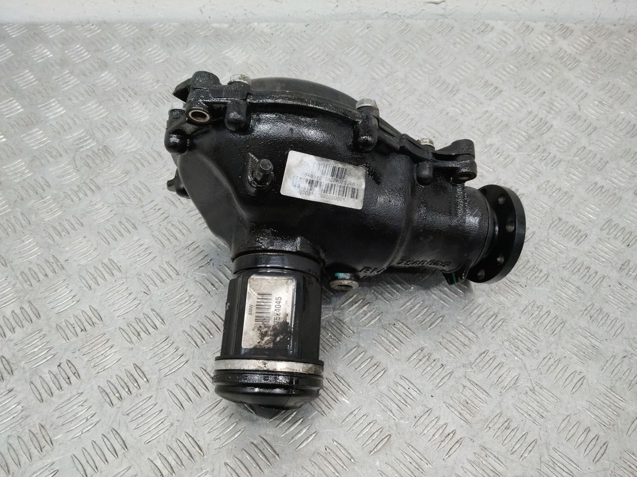 редуктор переднего моста BMW X3 E83 2005, 3.0 л., дизель, 7546112