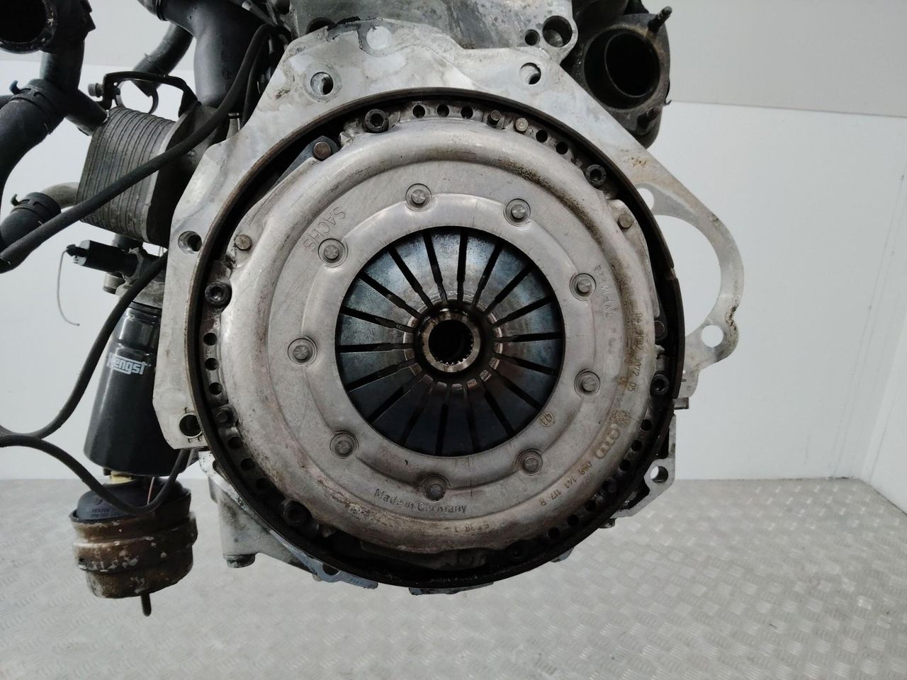 Комплект сцепления (в двигателе) Audi A4 B6 2002, 2.0 л., ALT, бензин, 058141117B, 058141117