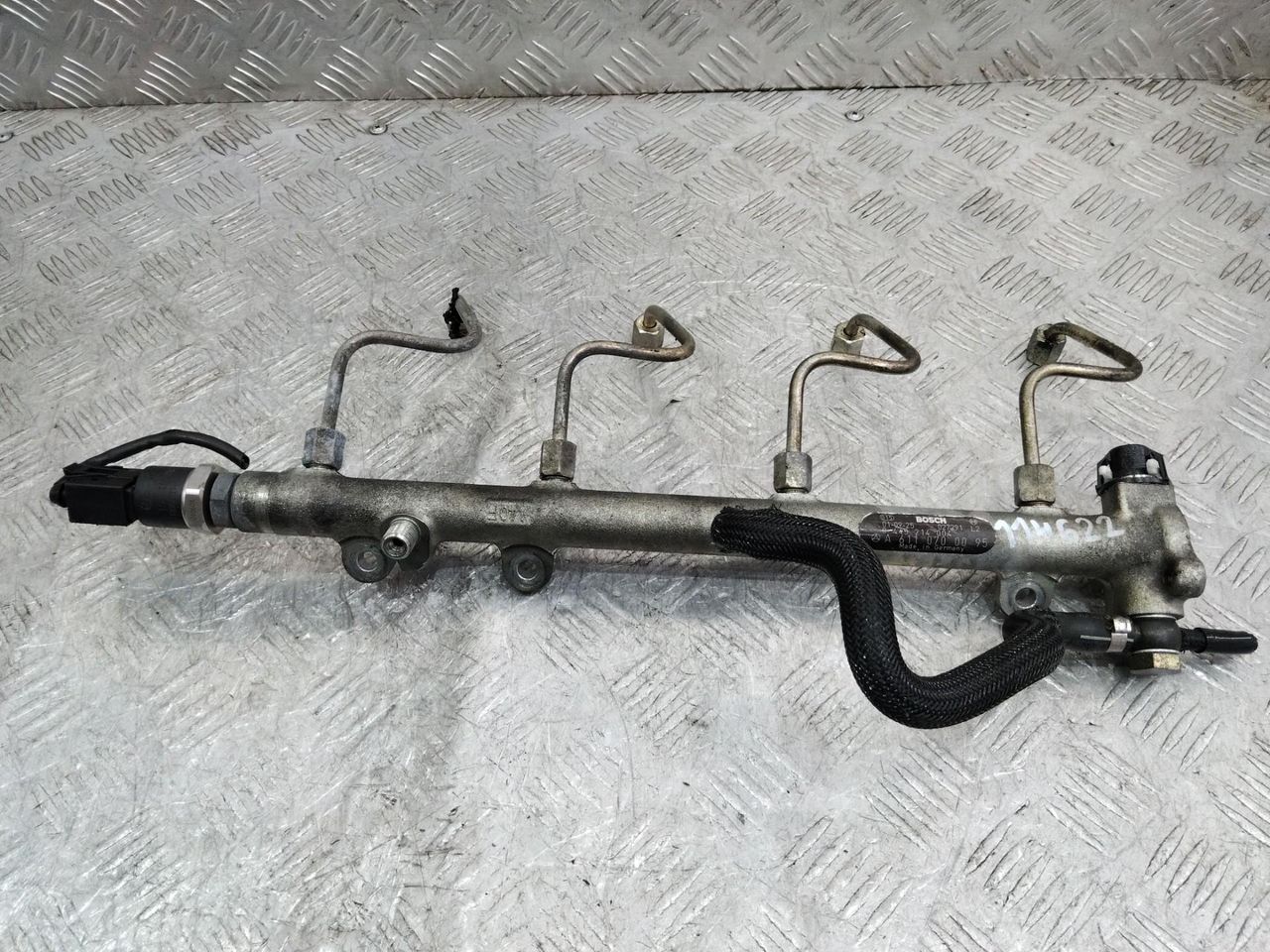 топливная рампа Mercedes-Benz C-Класс W203/S203/CL203 2003, 2.2 л., OM 611.962, дизель, A6110700095