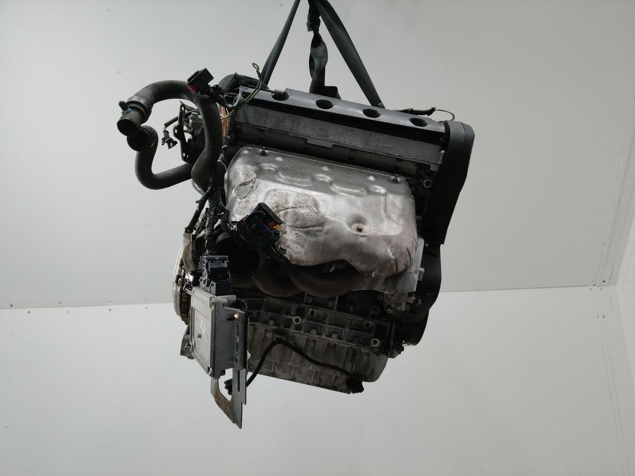 двигатель Peugeot 307 1 поколение 2005, 2.0 л., бензин, RFK, 10LH90