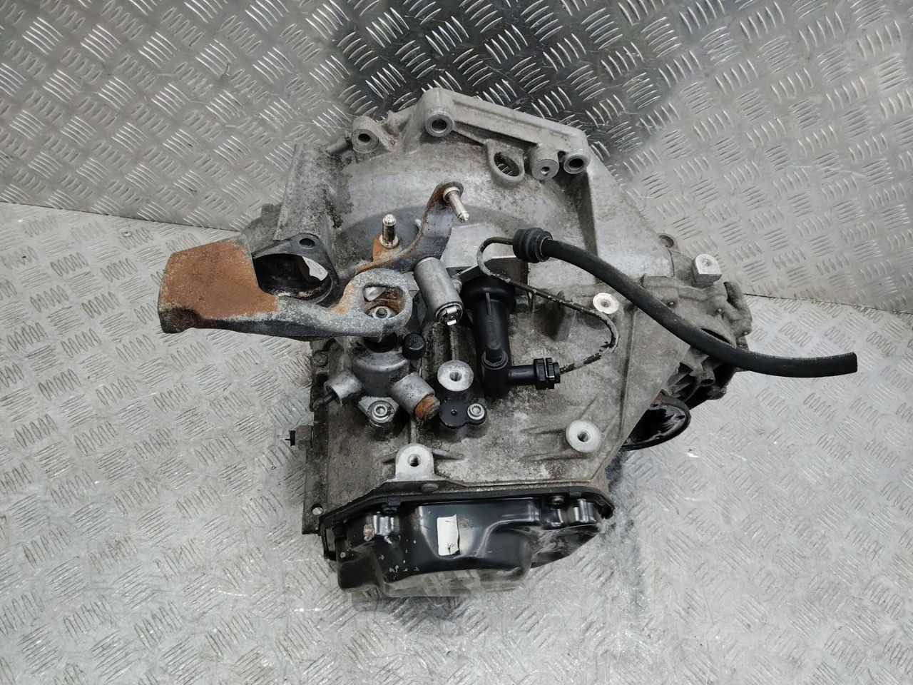КПП механическая (МКПП) Volkswagen Caddy 3 поколение 2005, 2.0 л., BST, дизель, FZU