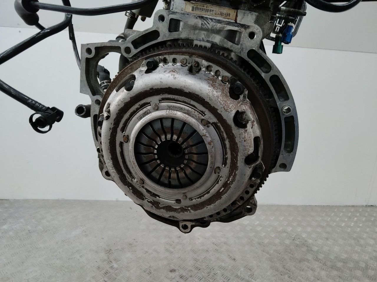 Комплект сцепления (в двигателе) Ford Focus 2 поколение 2005, 1.6 л., HXDA, бензин, 3M517563AD