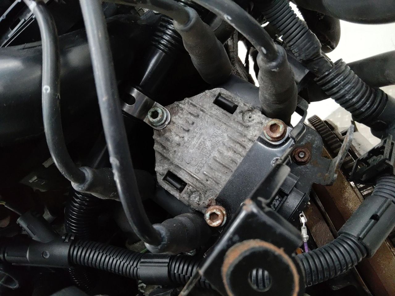 катушка зажигания Audi A3 8L 2000, 1.8 л., APG, бензин, МКПП, 032905106B