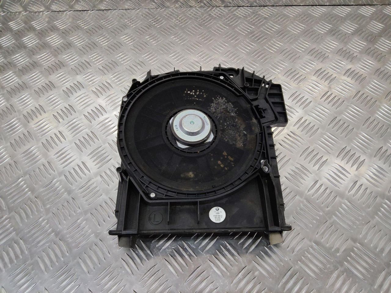 сабвуфер BMW 5 серия F07/F10/F11 2010, 9195199