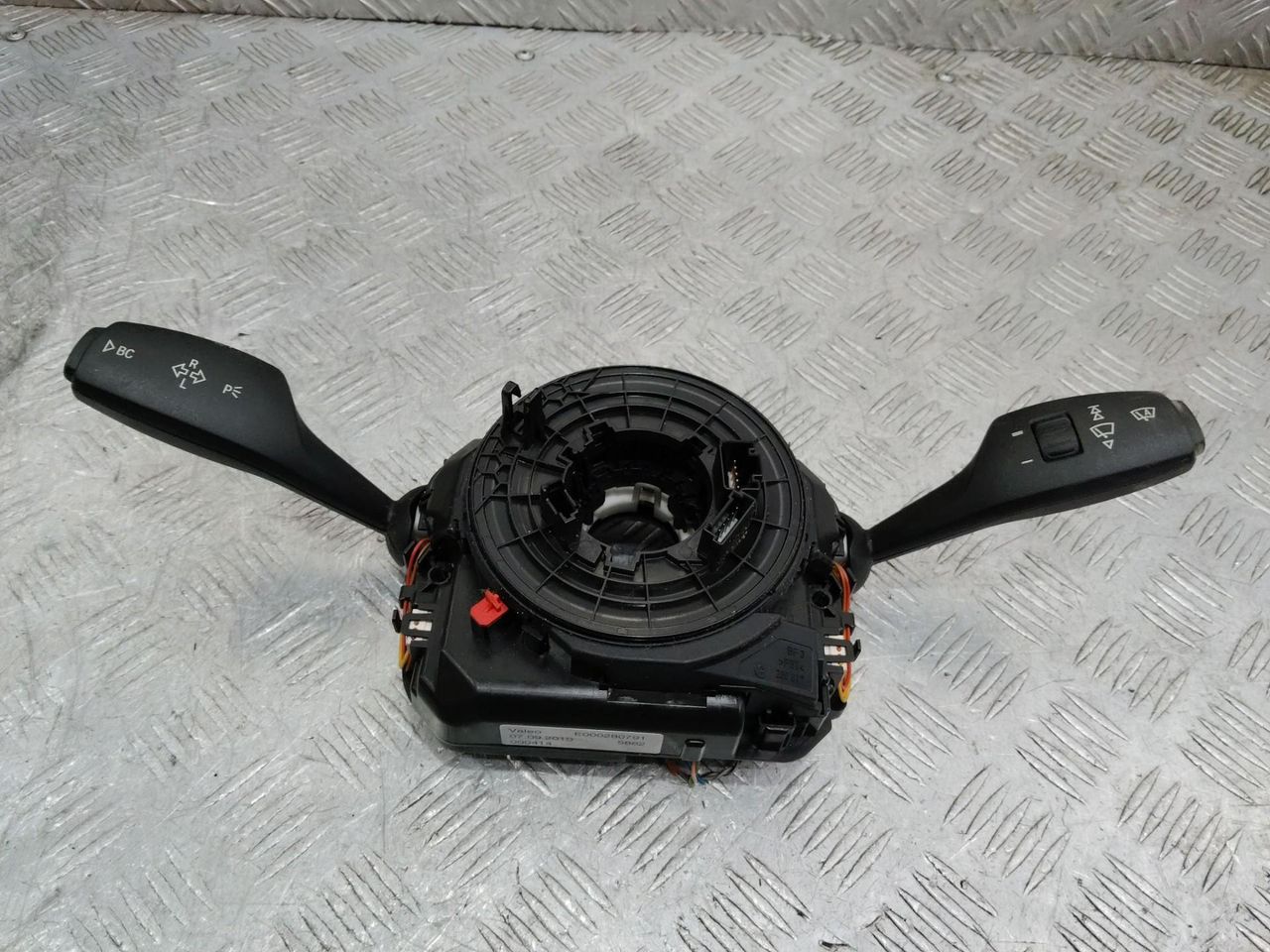 переключатель подрулевой (стрекоза) BMW 5 серия F07/F10/F11 2010, 9234440