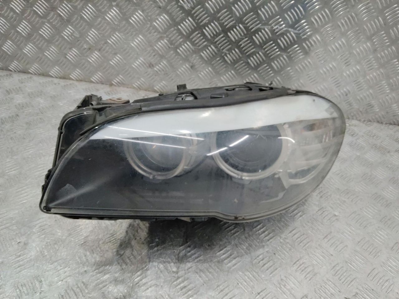 фара левая BMW 5 серия F07/F10/F11 2010, 7203241