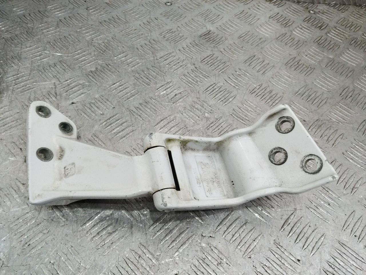 петля двери Mercedes-Benz Vito W447 2016, A4477400337