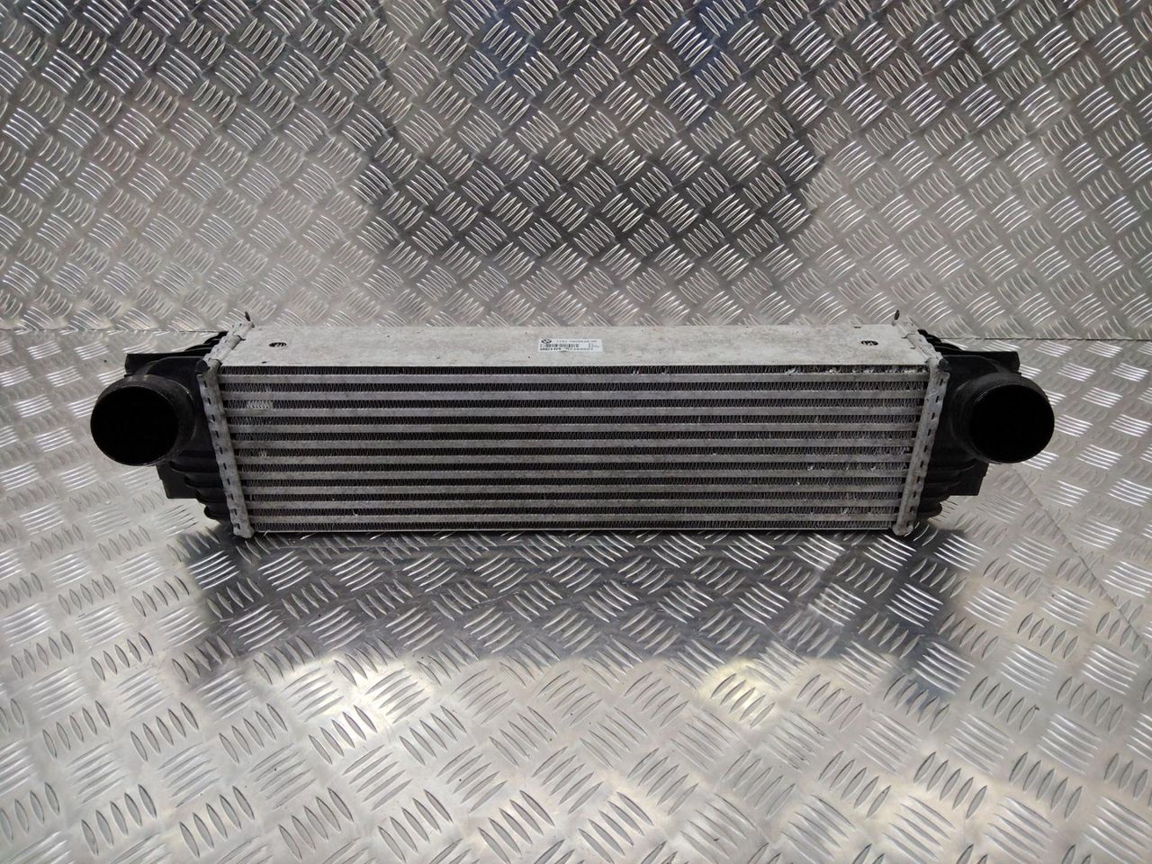 интеркулер BMW 5 серия F07/F10/F11 2010, 7805629