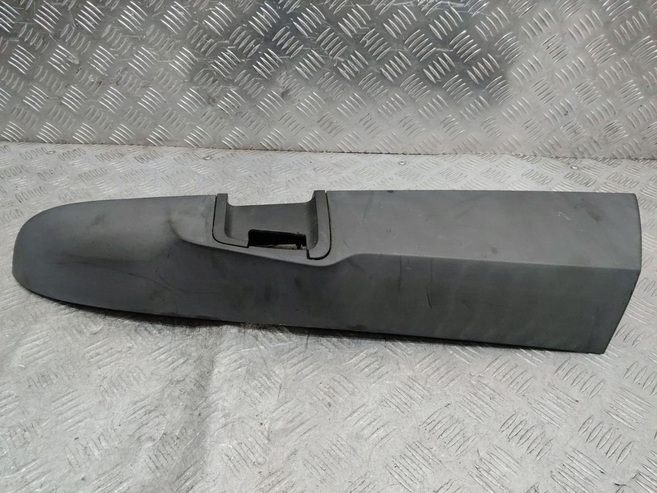 обшивка стойки центральной левой Mercedes-Benz Vito W447 2016, A4476941425