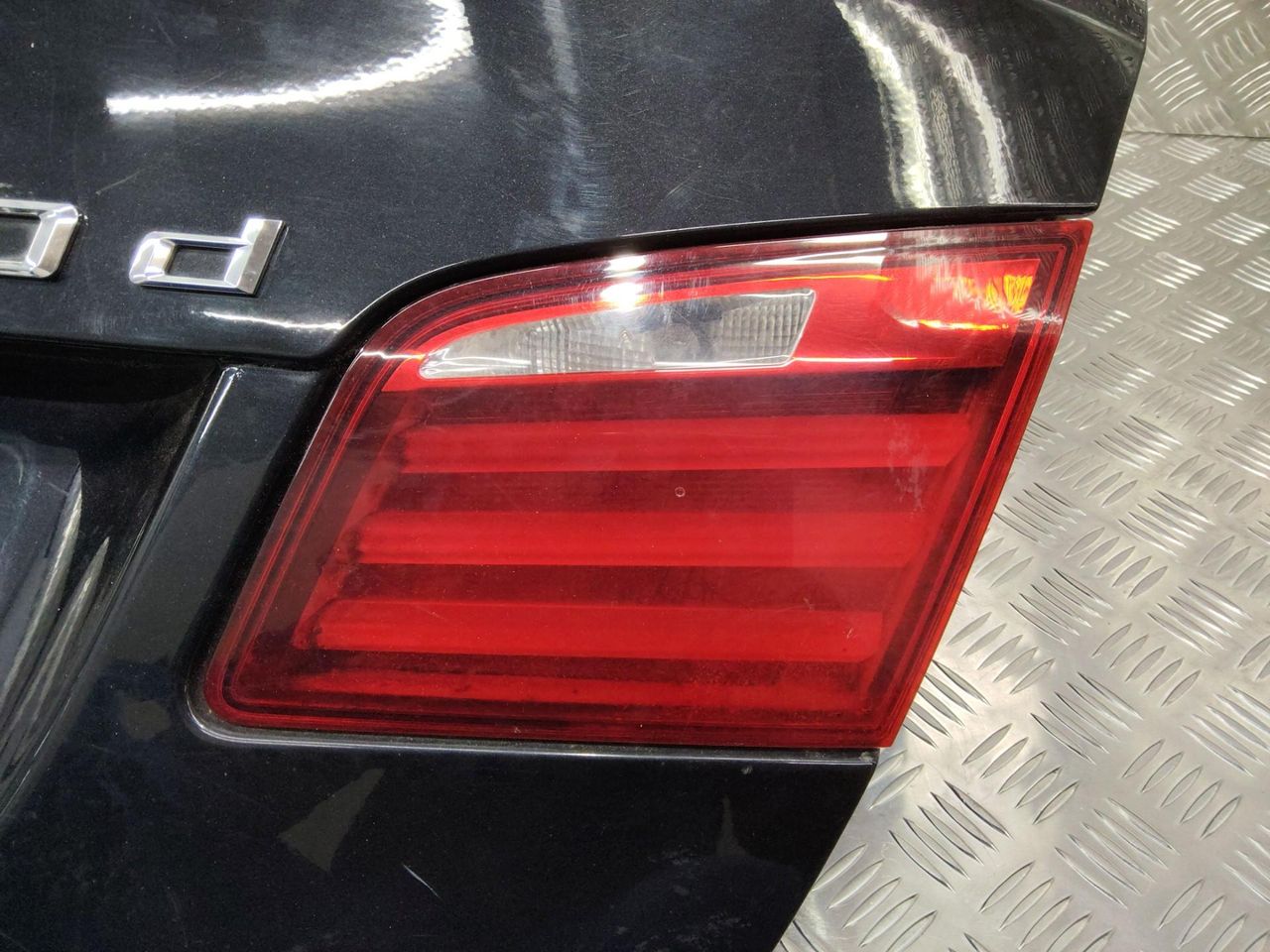 фонарь крышки багажника правый BMW 5 серия F07/F10/F11 2010, седан