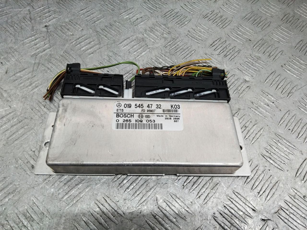 Блок управления ABS/ESP Mercedes-Benz E-Класс W210/S210 1996, 0195454732