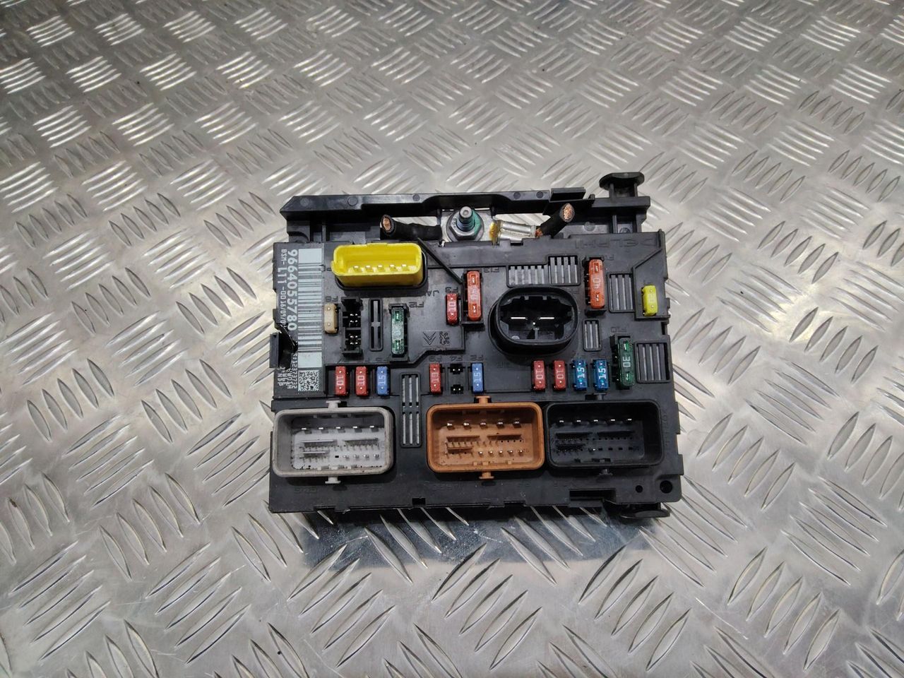 блок предохранителей Citroen C4 1 поколение 2007, 9664055780, L11